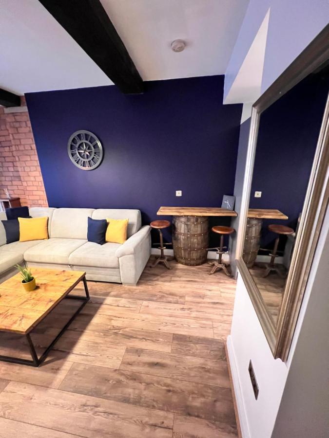 Stunning Liverpool City Center Apartment Exterior photo
